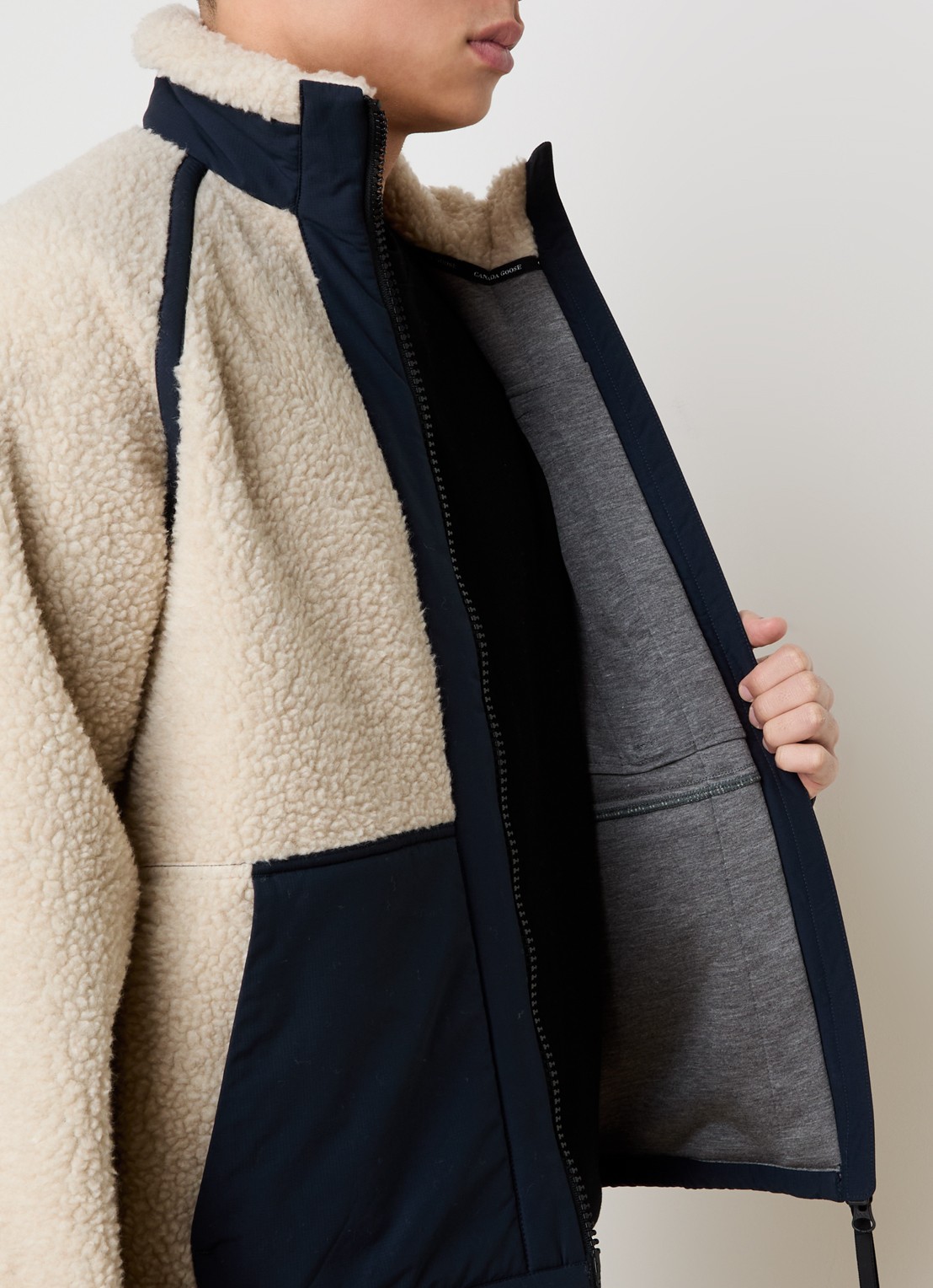 Canada Goose Jack van teddy in wolblend met steekzakken - detail 5 creme