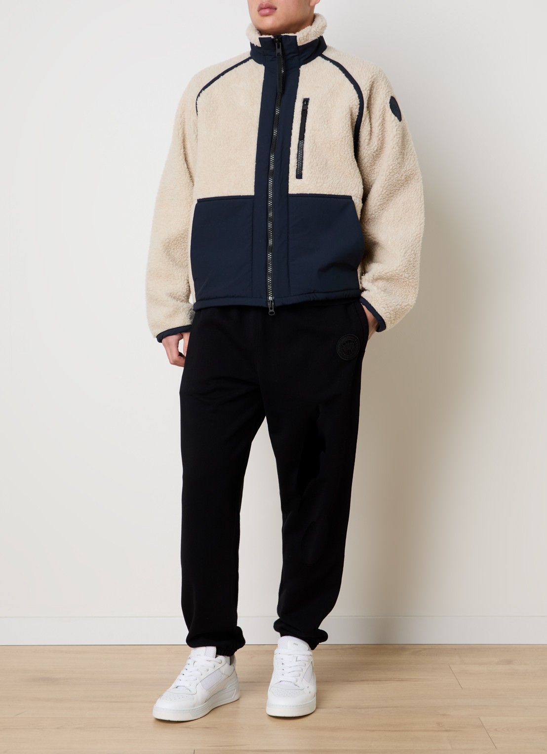 Canada Goose Jack van teddy in wolblend met steekzakken - voorkant 3 creme