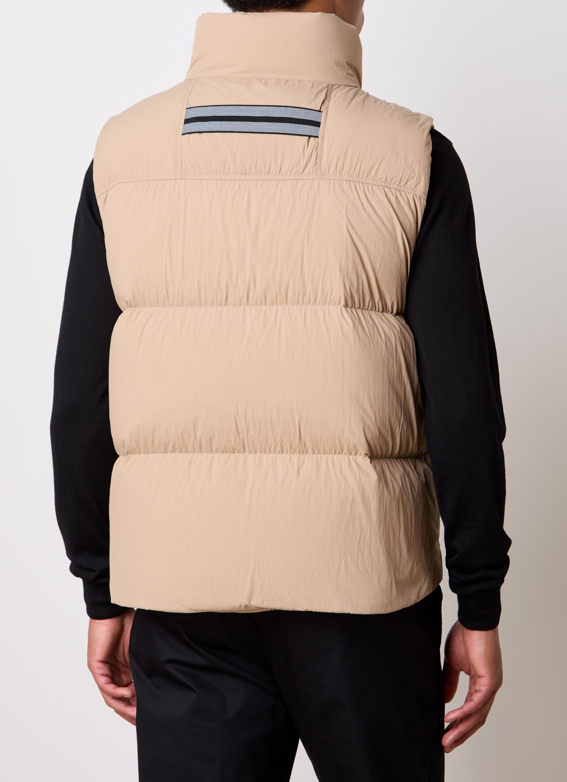 Canada Goose Lawrence gewatteerde bodywarmer met donsvulling - achterkant 3 zand