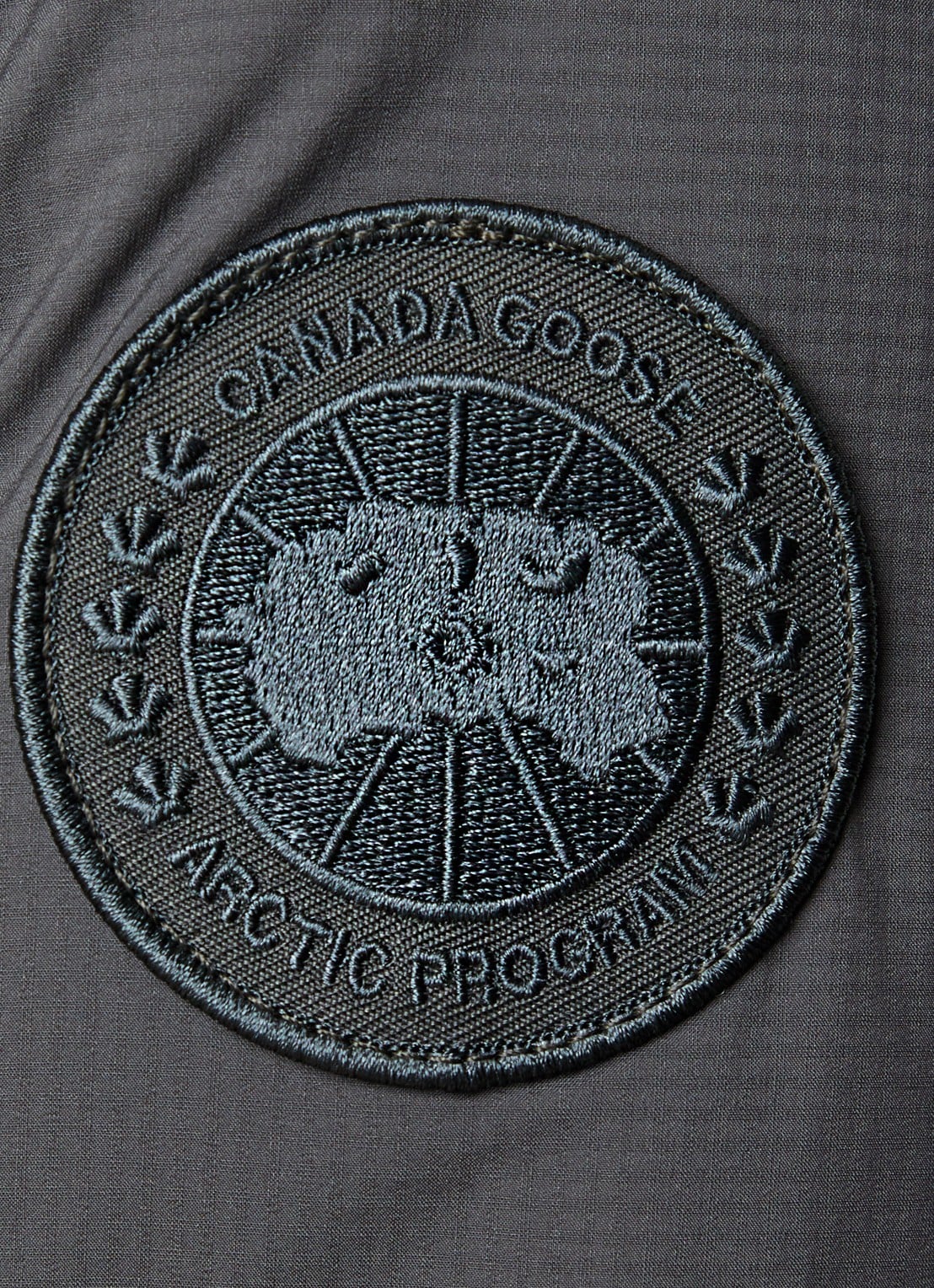 Canada Goose Lodge gewatteerde jack met donsvulling en ritszakken - detail 3 olijfgroen