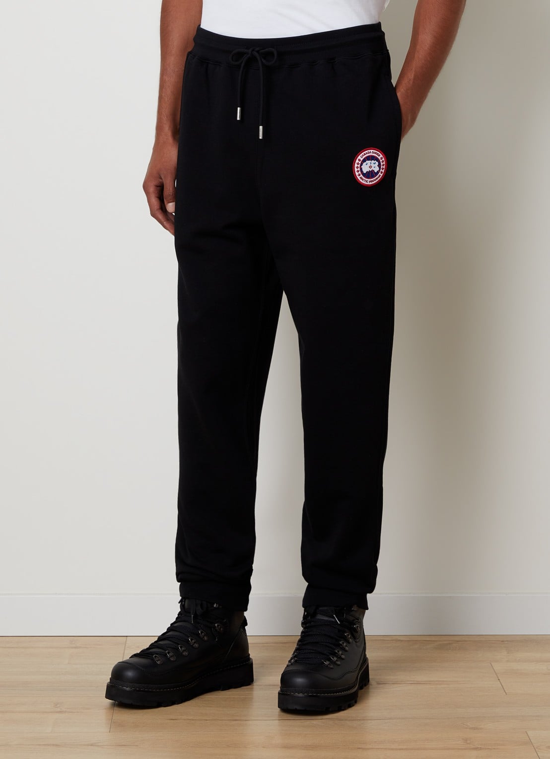 Canada Goose Loon tapered fit joggingbroek met logo en steekzakken - detail zwart