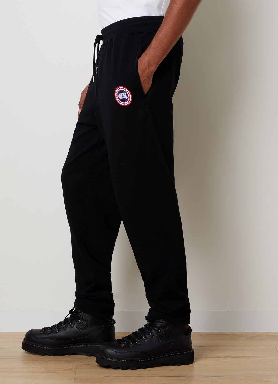 Canada Goose Loon tapered fit joggingbroek met logo en steekzakken - detail 2 zwart