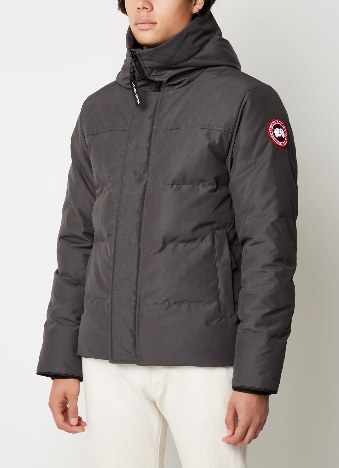 Canada Goose MacMillan gewatteerde parka met donsvulling en capuchon - detail middengrijs