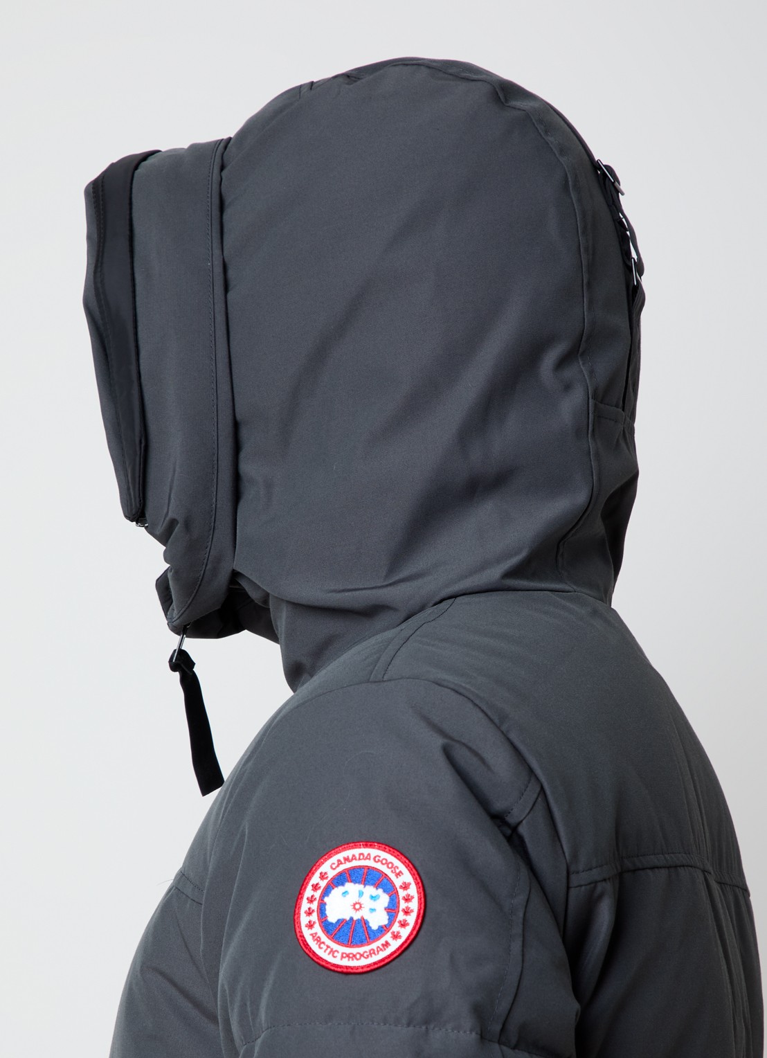 Canada Goose Macmillan gewatteerde parka met donsvulling en steekzakken - detail 2 donkergrijs