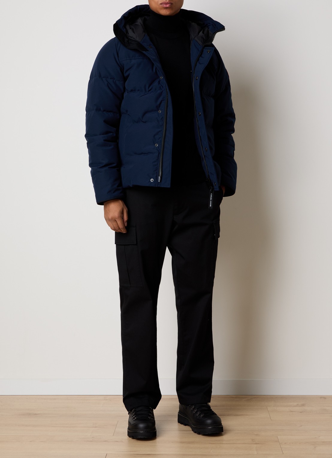 Canada Goose Macmillan gewatteerde parka met donsvulling en steekzakken - voorkant 2 donkerblauw