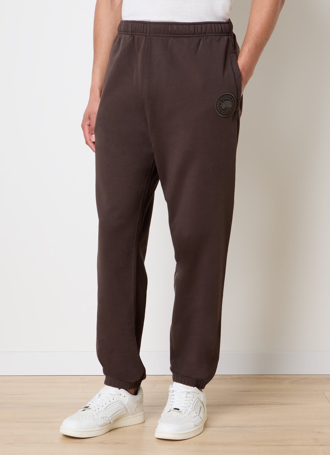Canada Goose Rove tapered fit joggingbroek met logo - detail 3 bruin