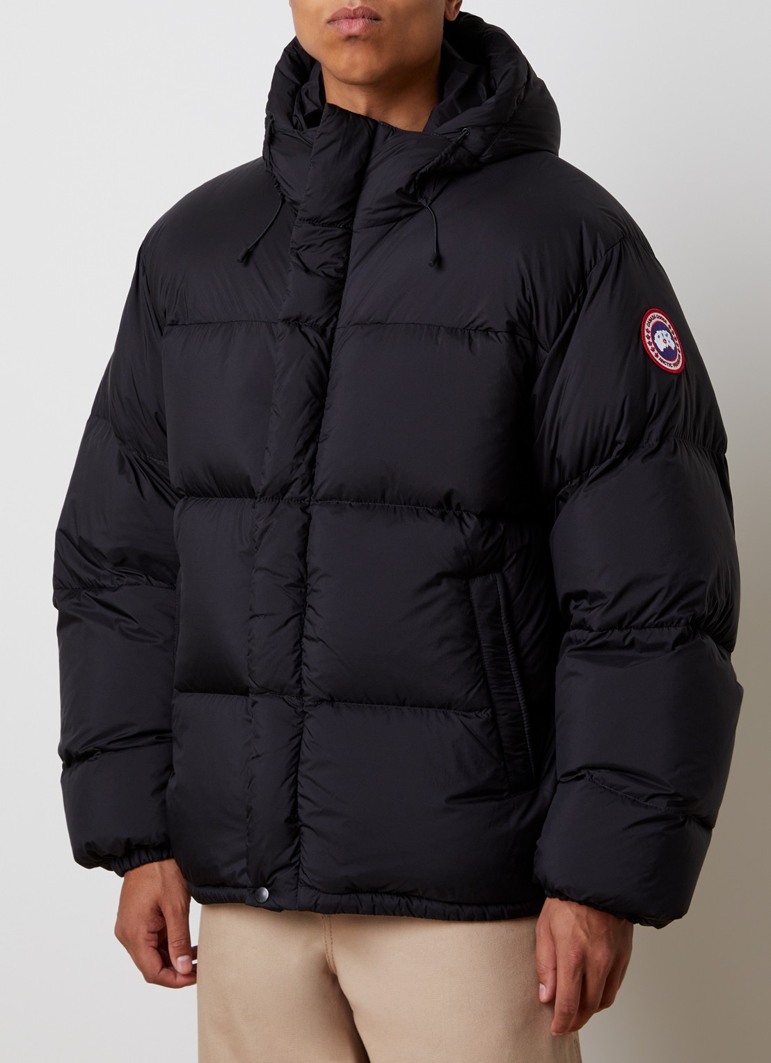 Canada Goose Sterling puffer jack met capuchon en donsvulling - detail 4 zwart