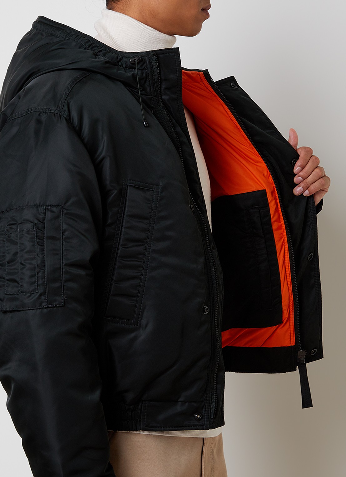 Canada Goose Windrow gewatteerd bomberjack met donsvulling en capuchon - detail 4 bronsgroen