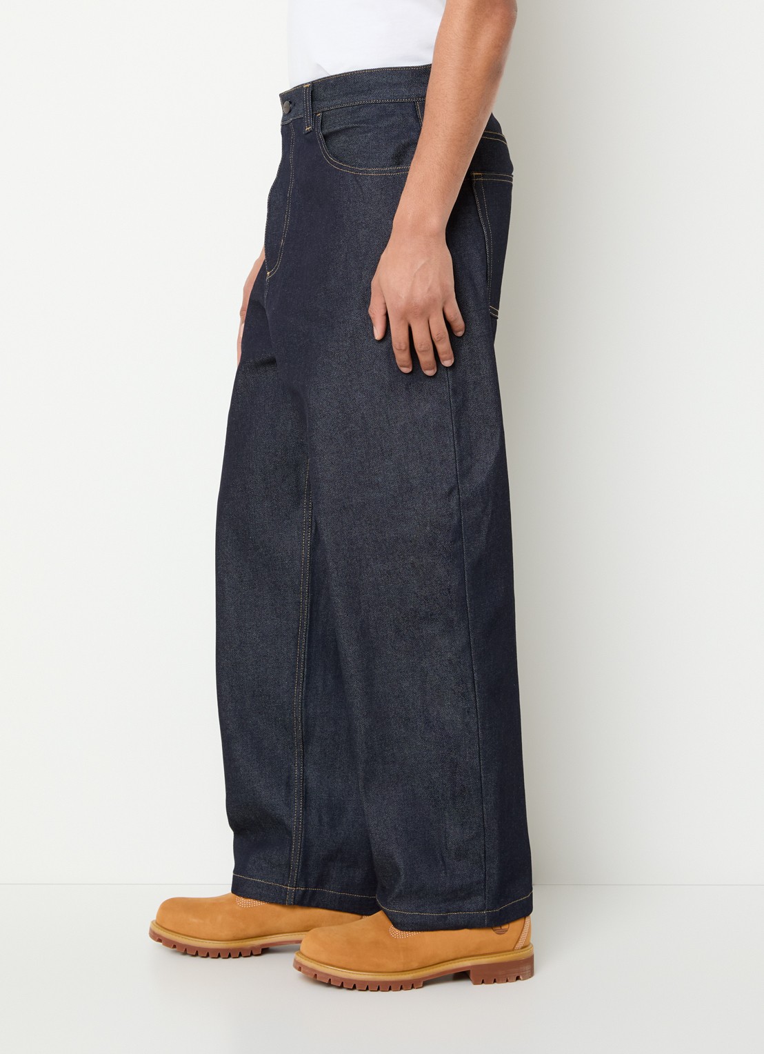 Carhartt WIP Brandon tapered fit jeans met donkere wassing - detail 3 indigo