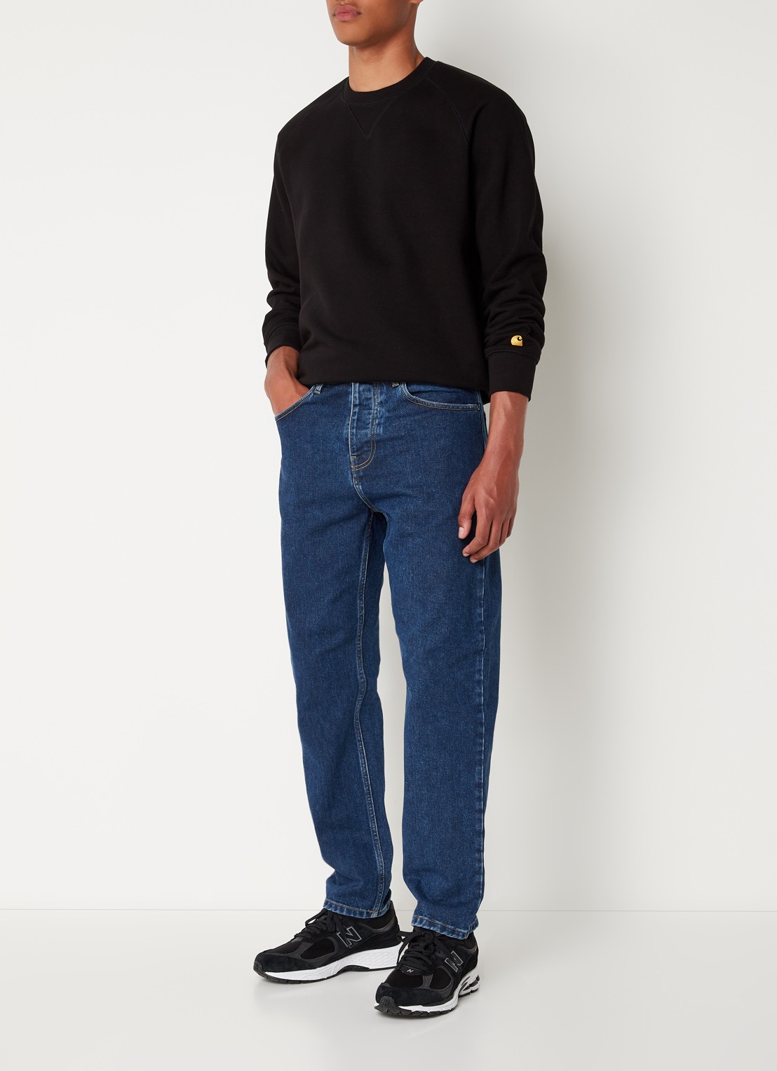 Carhartt WIP Chase sweater met logo - voorkant 2 zwart