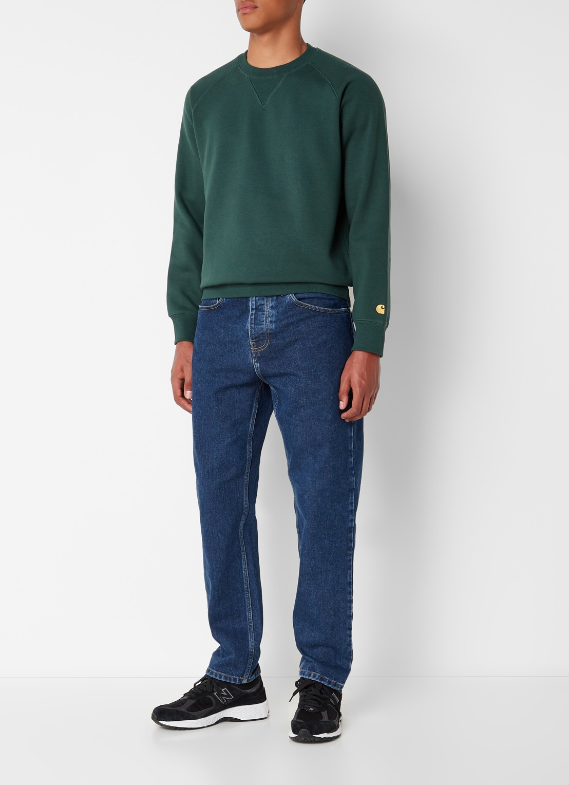 Carhartt WIP Chase sweater met logo - voorkant 4 donkergroen