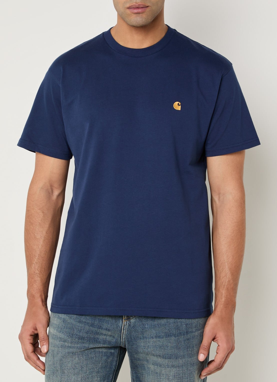 Carhartt WIP Chase T-shirt met logo - detail 4 donkerblauw