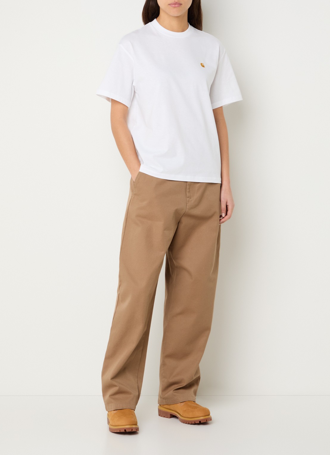 Carhartt WIP Chase T-shirt met logoborduring - voorkant 3 wit