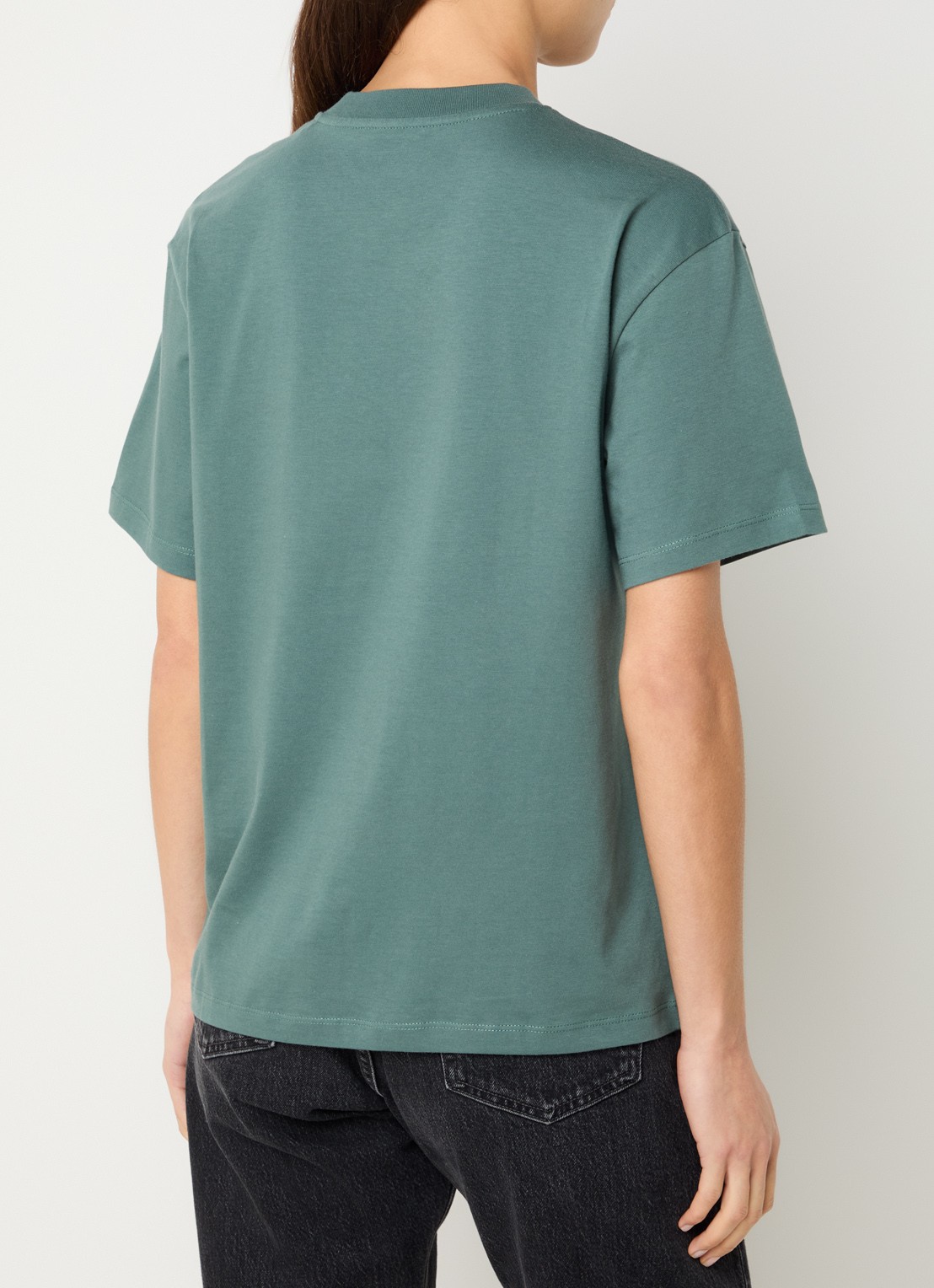 Carhartt WIP Chase T-shirt met logoborduring - achterkant 4 donkergroen