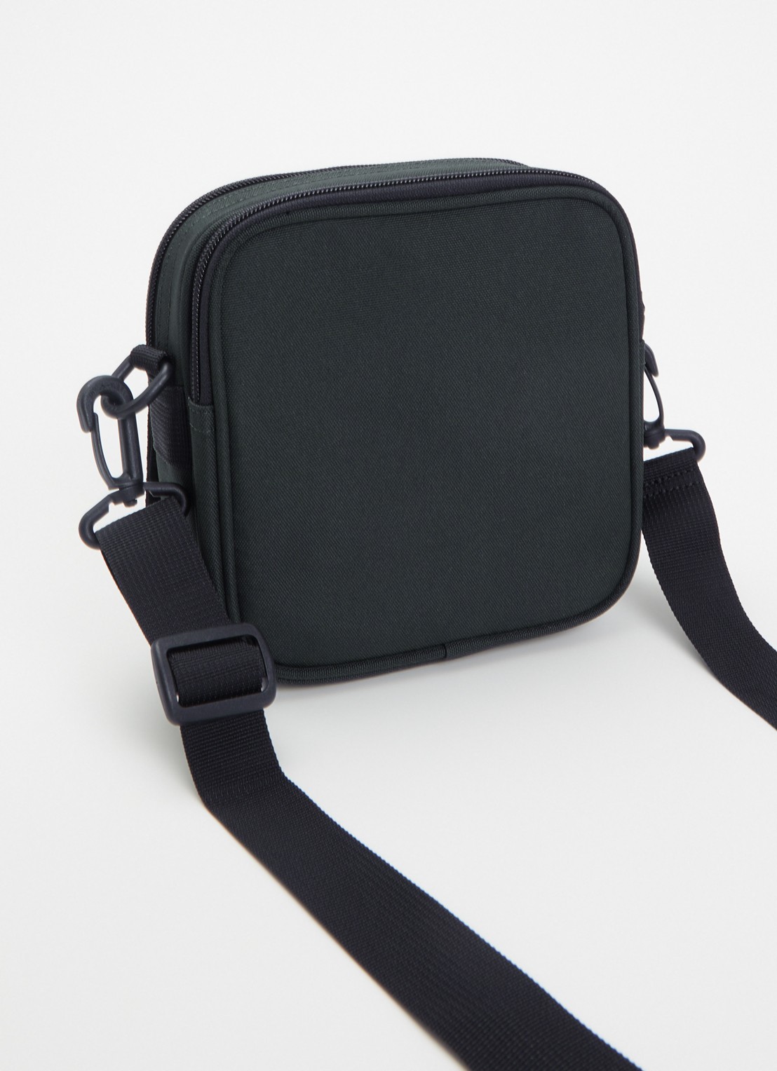 Carhartt WIP Essentials Small crossbodytas met logo - achterkant donkergroen