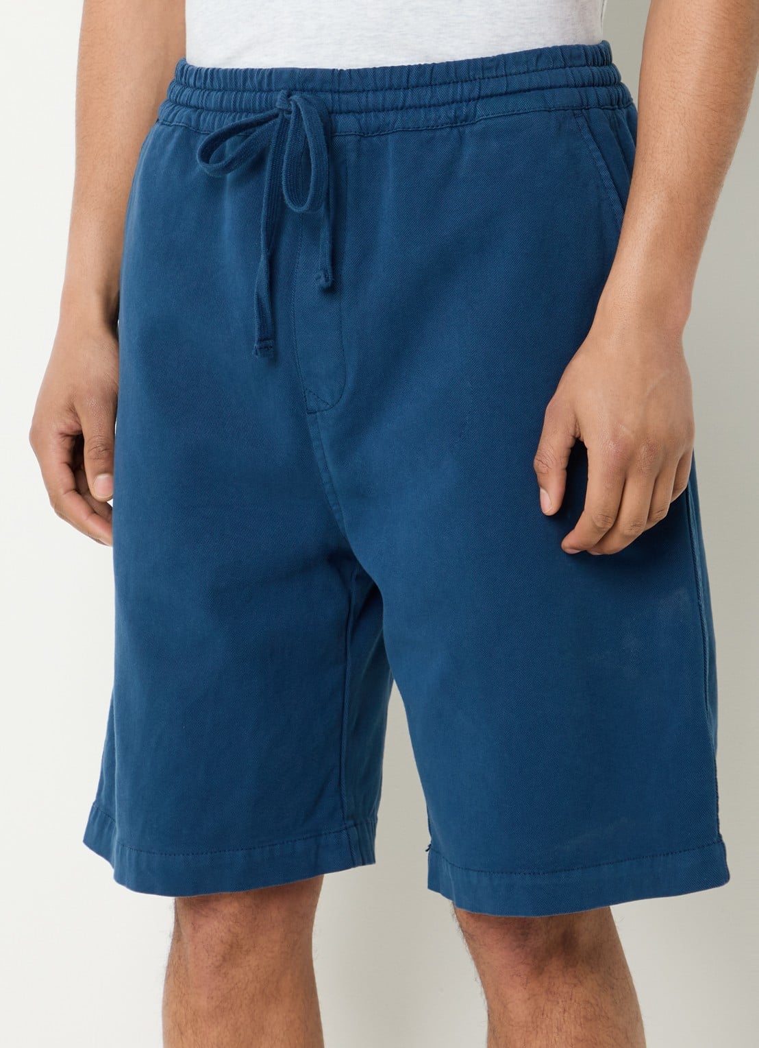 Carhartt WIP Floyde straight fit korte broek met steekzakken - detail 3 indigo