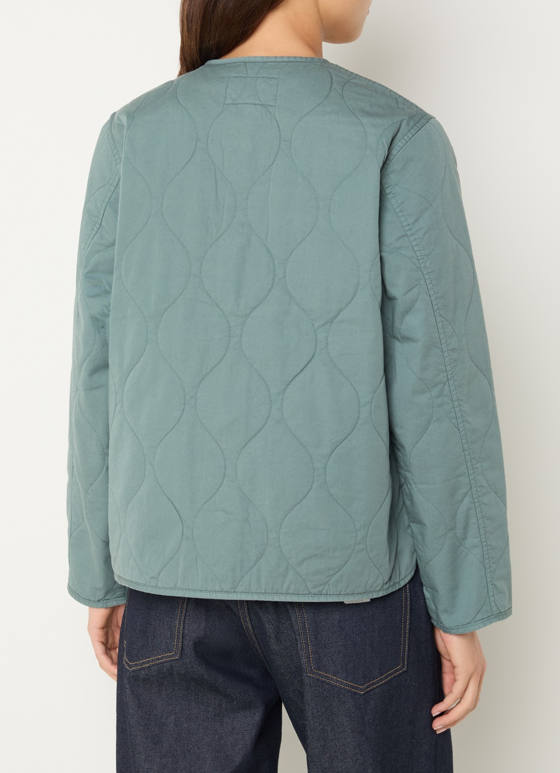Carhartt WIP Gewatteerd jack met quilt patroon en opgestikte zakken - achterkant zeegroen