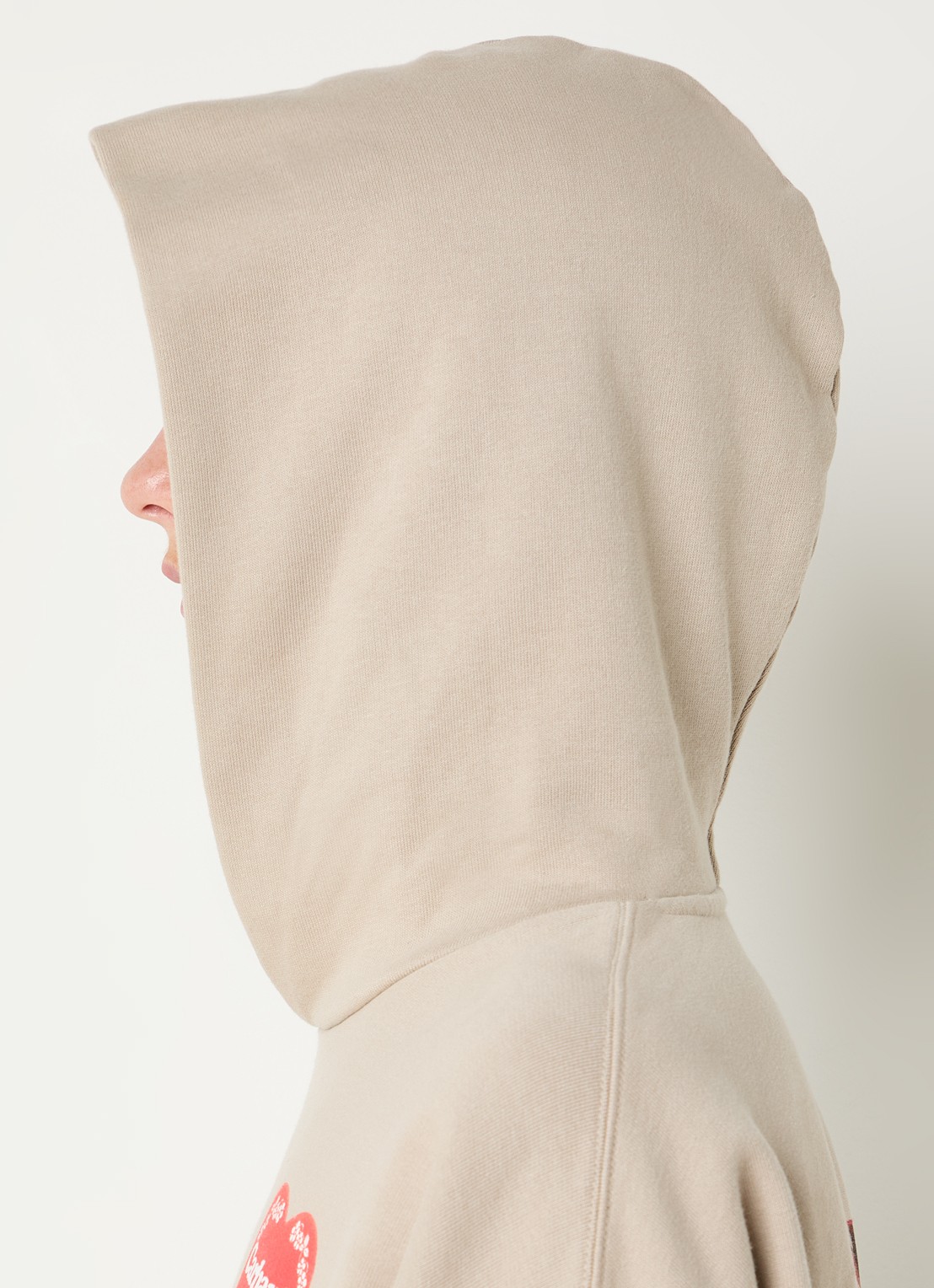 Carhartt WIP Hoodie met front- en backprint - detail 2 beige