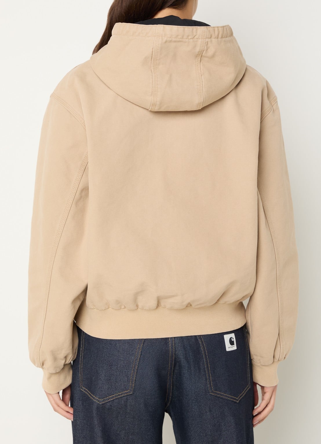 Carhartt WIP Jack met capuchon en logo - achterkant 3 beige