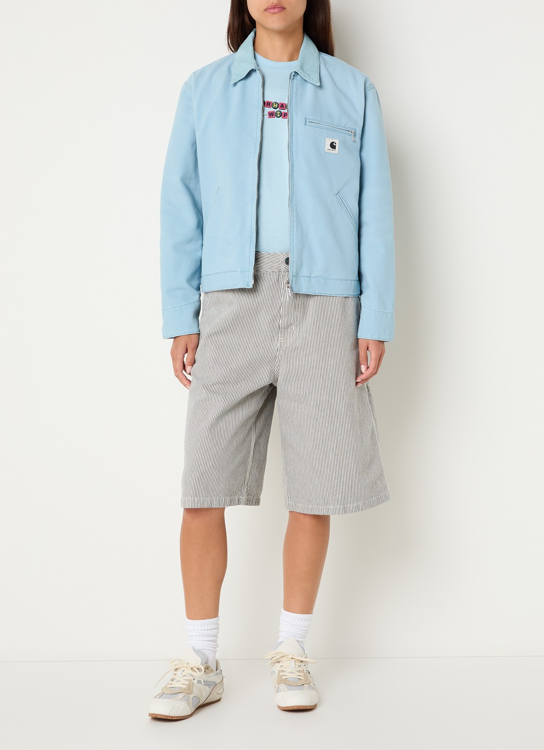 Carhartt WIP Jack met details van corduroy en steekzakken - voorkant 2 lichtblauw