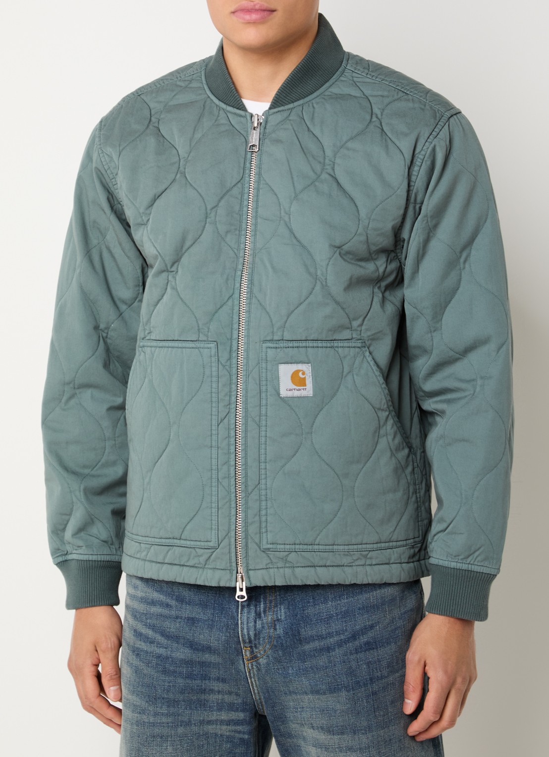 Carhartt WIP Kylan jack met quilt patroon en steekzakken - detail 4 groen