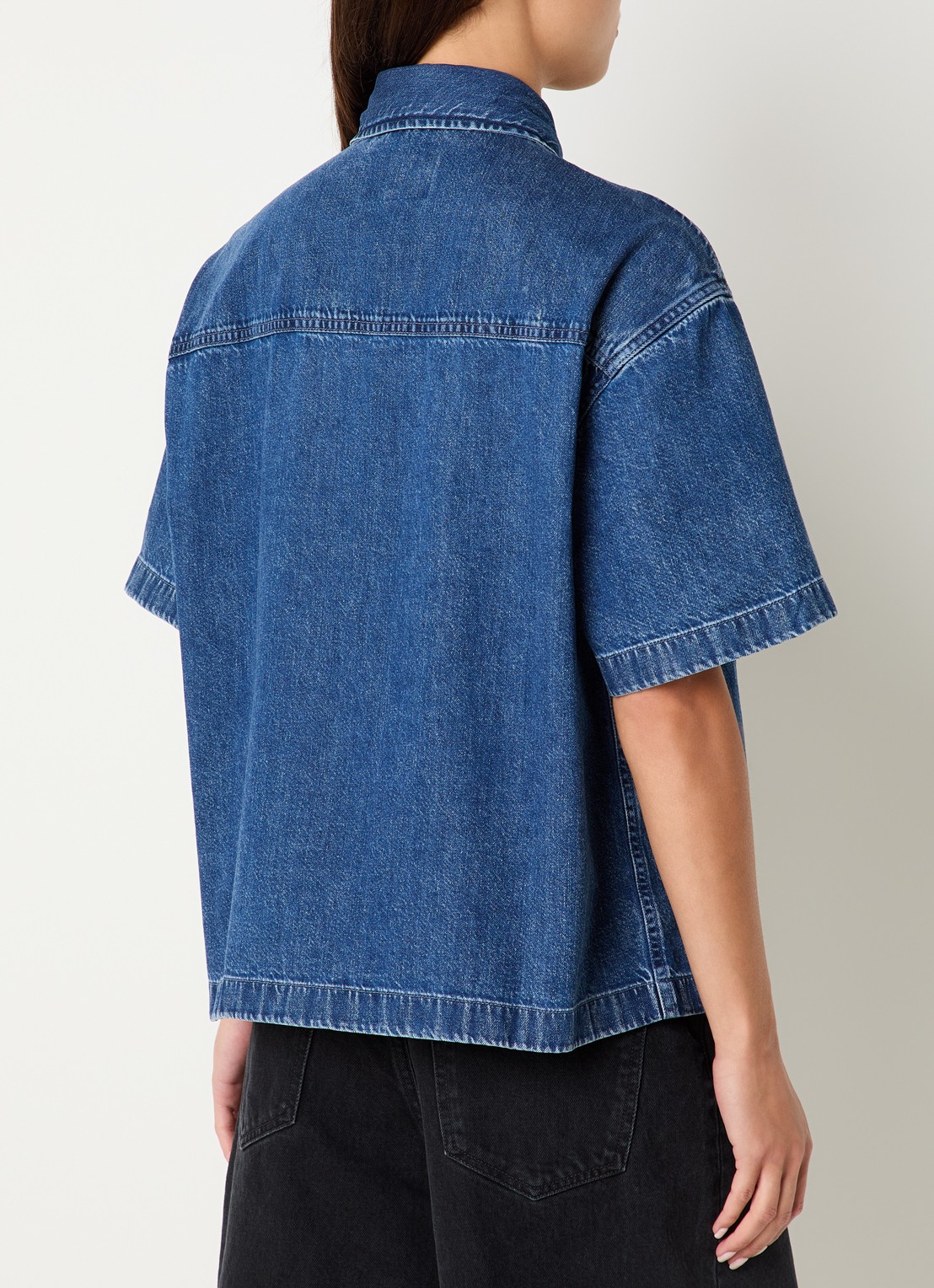 Carhartt WIP Lovilia blouse van denim met borstzak en logo - achterkant blauw