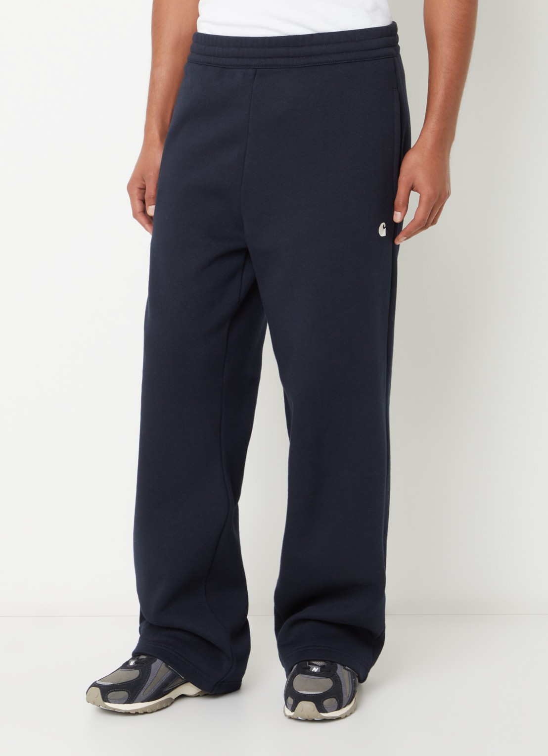 Carhartt WIP Mack wide fit joggingbroek met steekzakken - detail donkerblauw