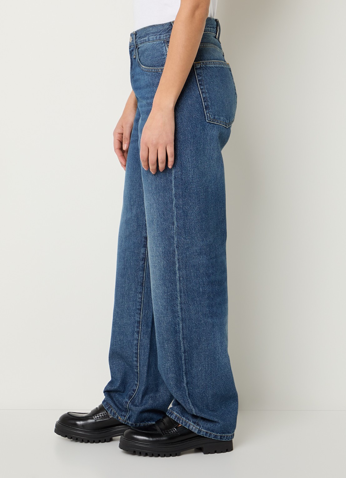 Carhartt WIP Mid waist tapered fit jeans met medium wassing - detail 5 indigo