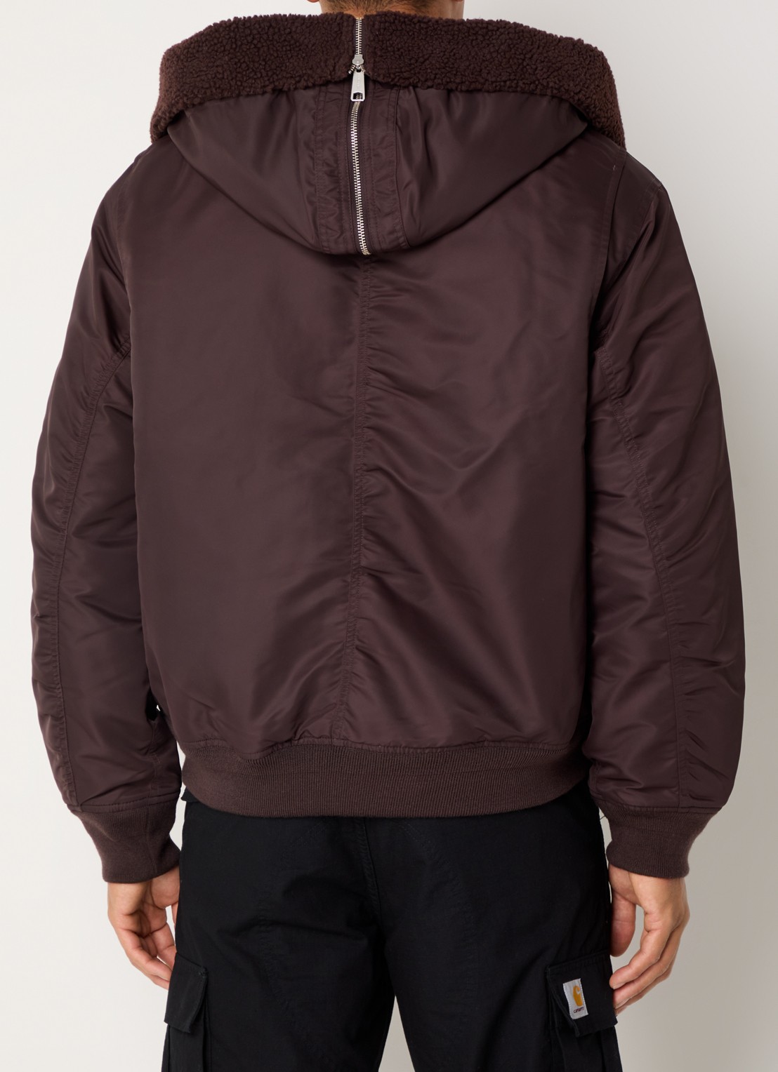 Carhartt WIP Oltera gewatteerde bomberjack met kraag van teddy - achterkant bruin