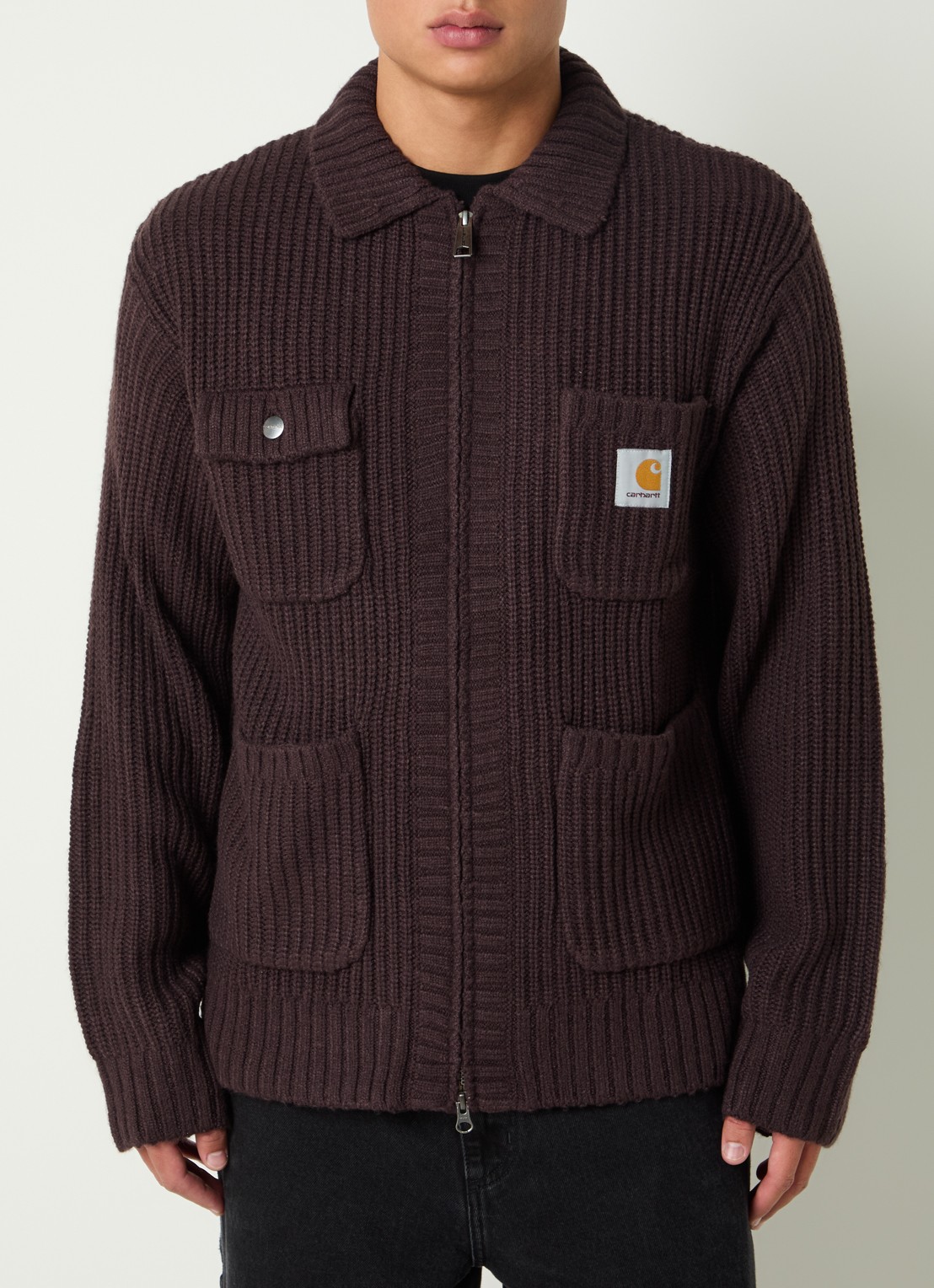 Carhartt WIP Ribgebreid vest in wolblend met opgestikte zakken - detail 4 bordeauxrood