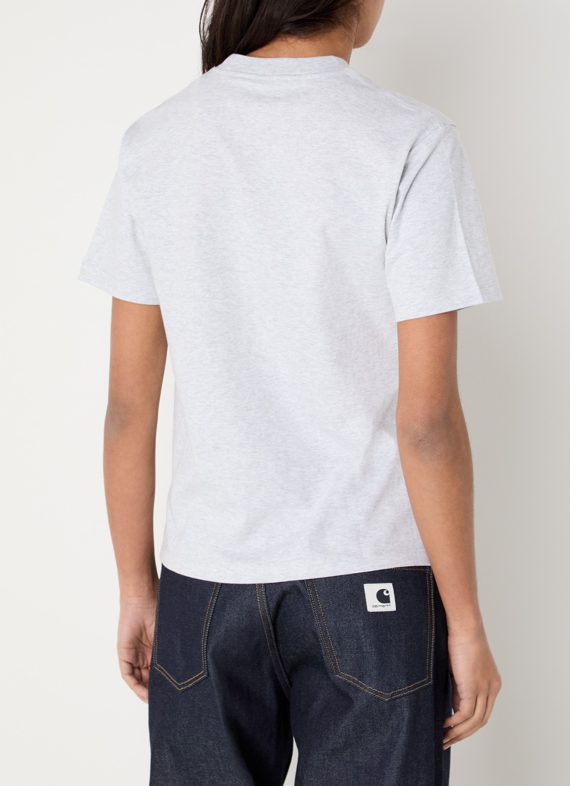 Carhartt WIP T-shirt met borstzak en logo - achterkant grijsmele