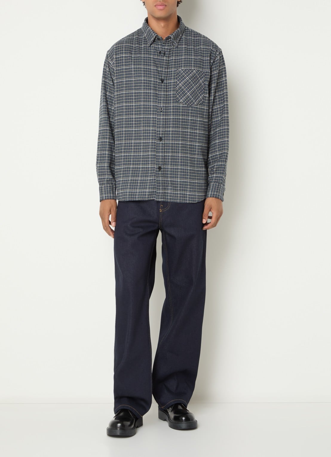 Carhartt WIP Todrick regular fit overhemd met ruitdessin - voorkant 3 indigo