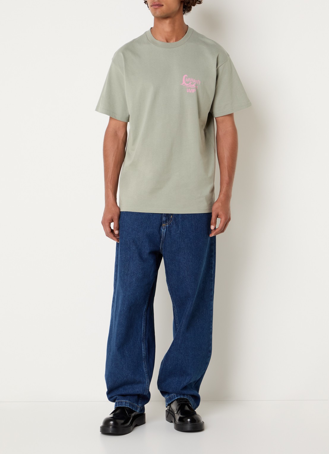 Carhartt WIP Waves T-shirt met logo- en backprint - voorkant 2 lindegroen