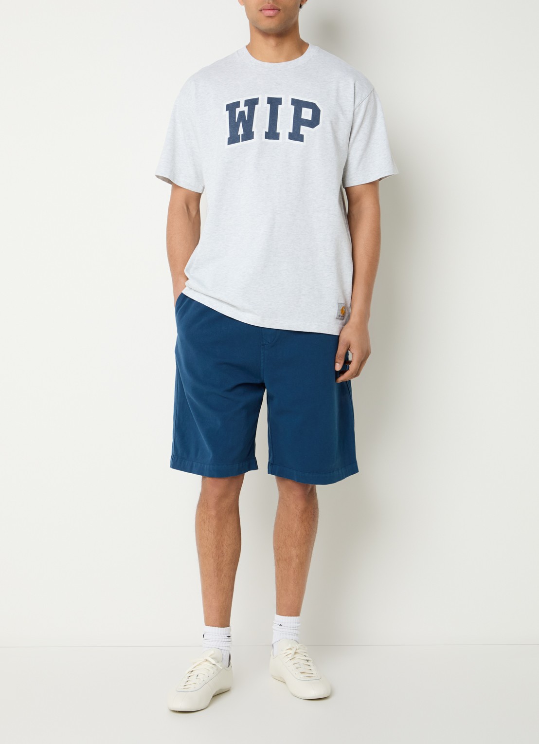 Carhartt WIP Wip III T-shirt met flock logoprint - voorkant 3 grijsmele