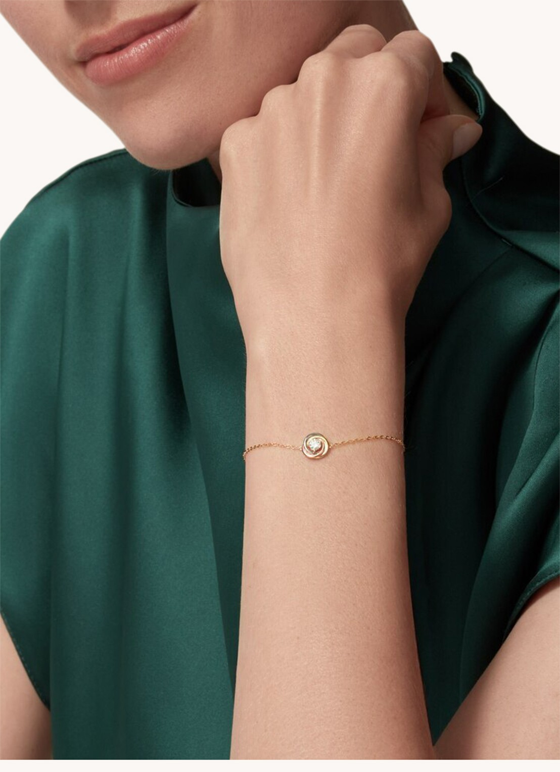 Cartier Trinity armband van 18 karaat wit-, geel-, en roségoud met diamant CRB6068000 - voorkant 2 multicolor