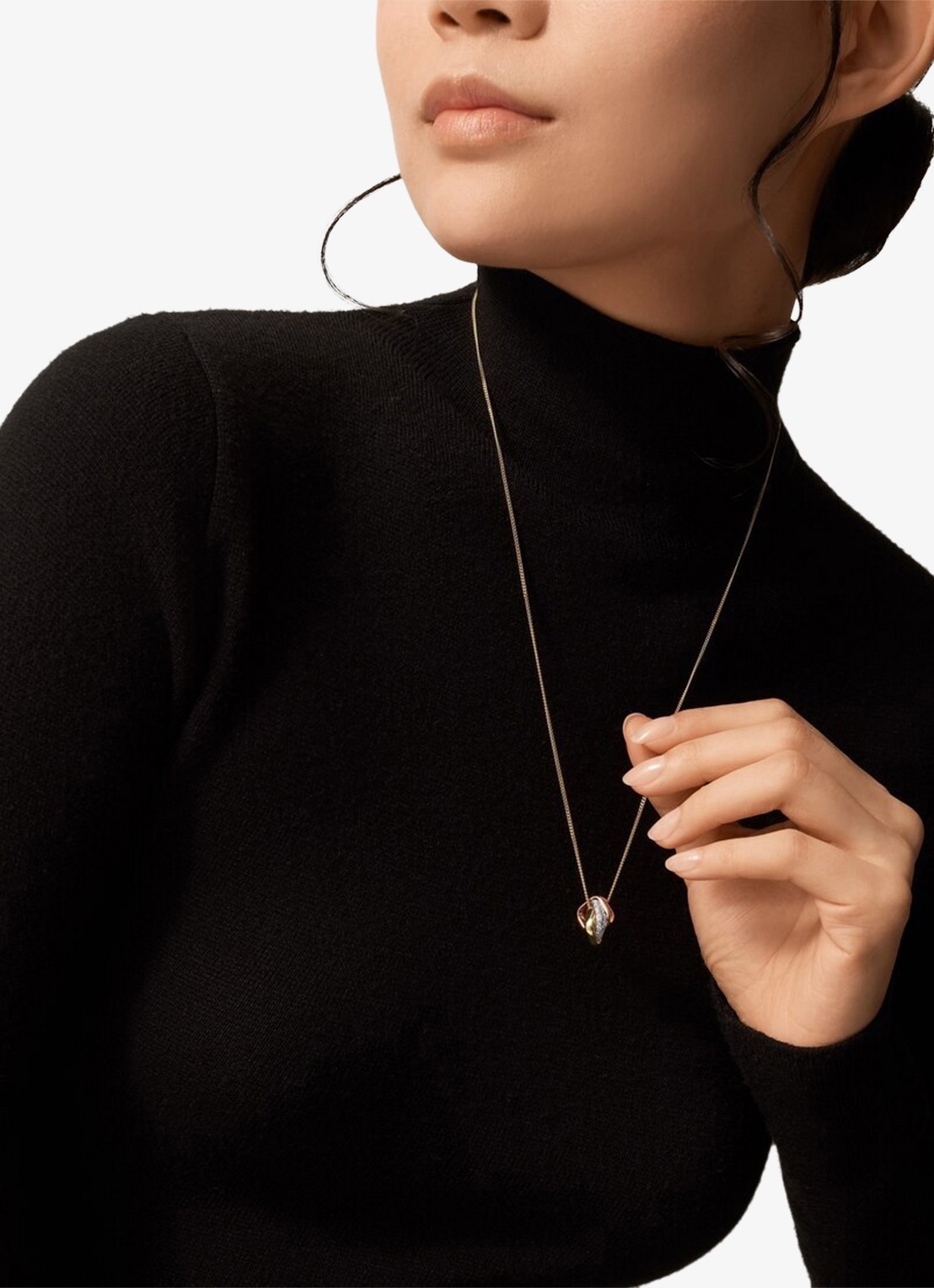 Cartier Trinity ketting van 18 karaat rosé-, geel-, en witgoud met 54 diamanten CRN7424482 - detail multicolor