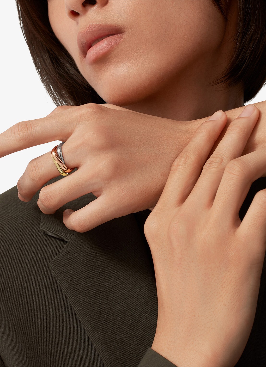 Cartier Trinity ring van 18 karaat rosé-, wit-, en geelgoud CRB42406 - achterkant 8 multicolor