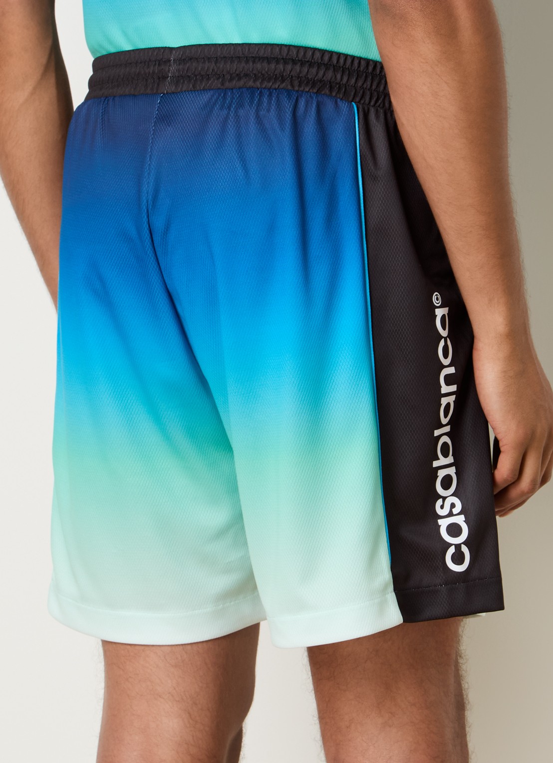 Casablanca Blue Gradient loose fit korte joggingbroek met print - achterkant 3 blauw