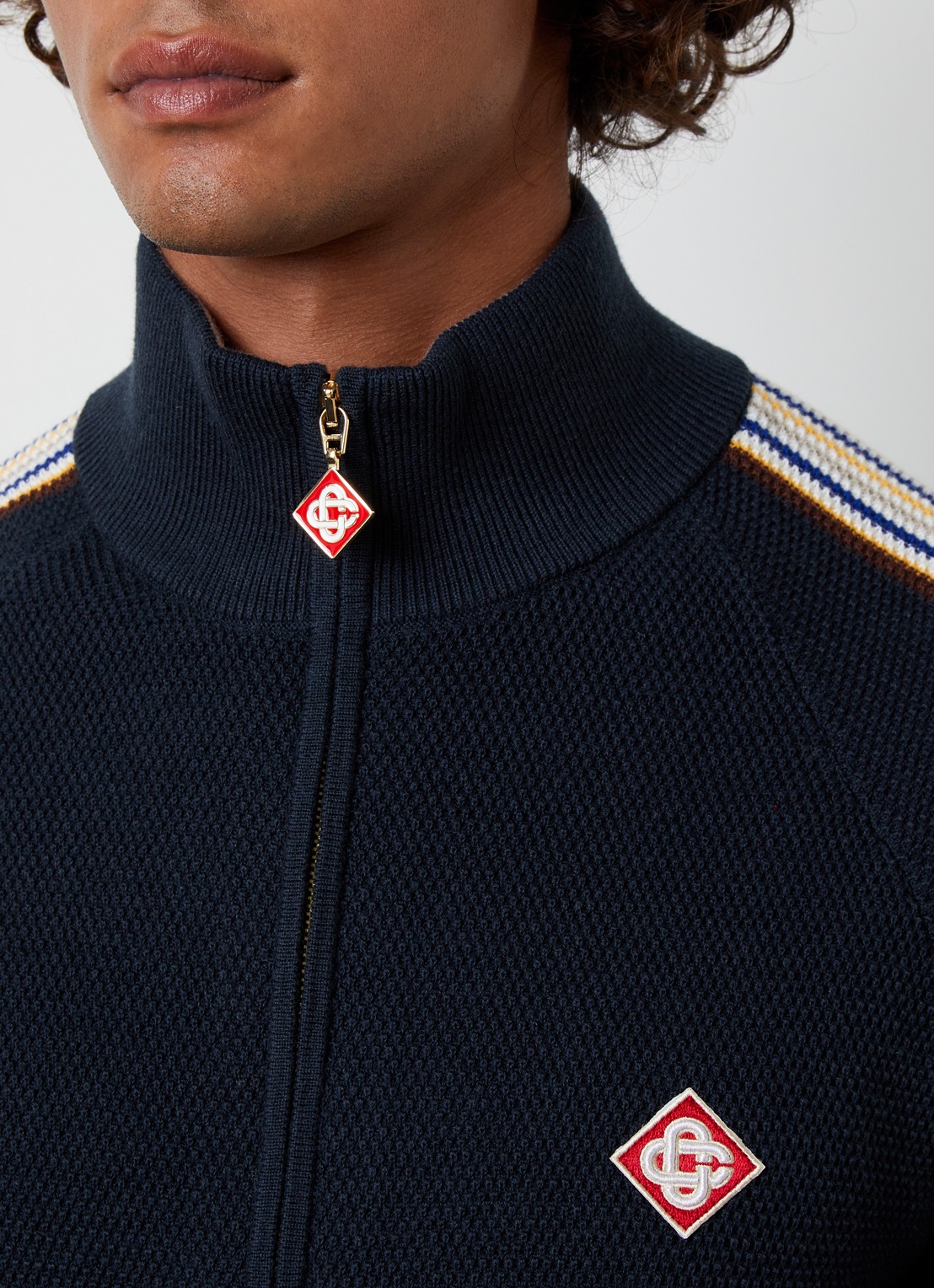 Casablanca Cafe culture fijngebreid vest met logo - detail 3 donkerblauw