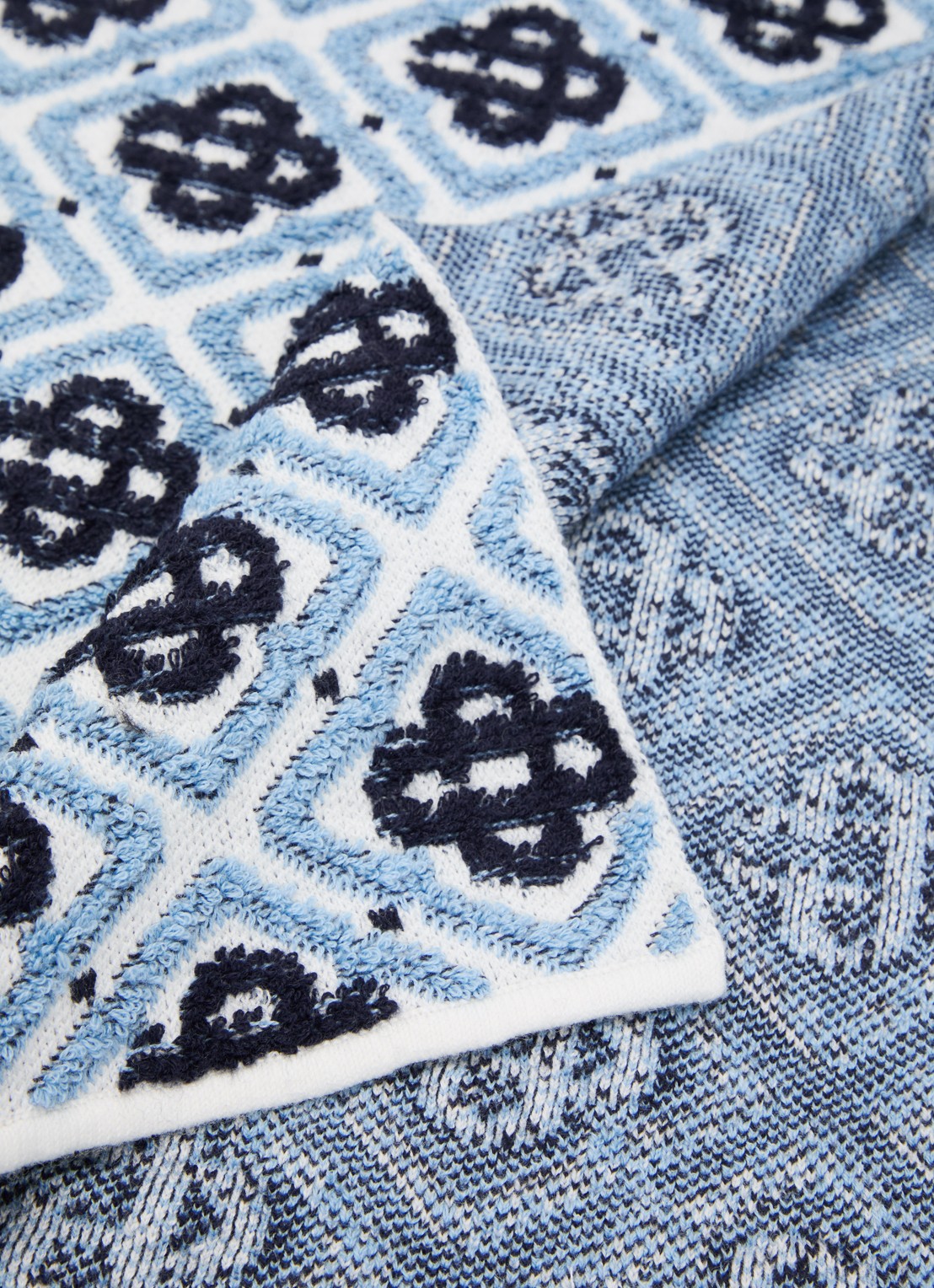Casablanca Sjaal in wolblend met logoprint 150 x 25 cm - detail 2 blauw