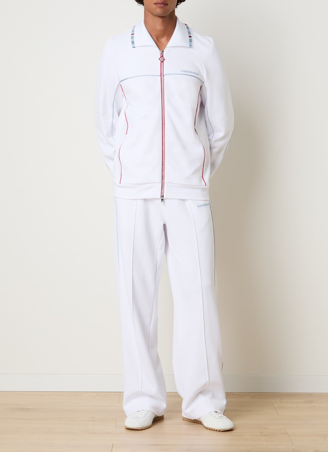 Casablanca Straight fit joggingbroek met ritszakken - voorkant 6 wit
