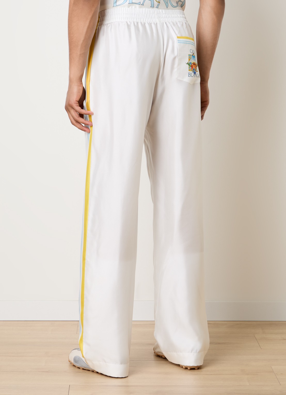 Casablanca Tennis Landscape straight fit broek van zijde met steekzakken - achterkant wit