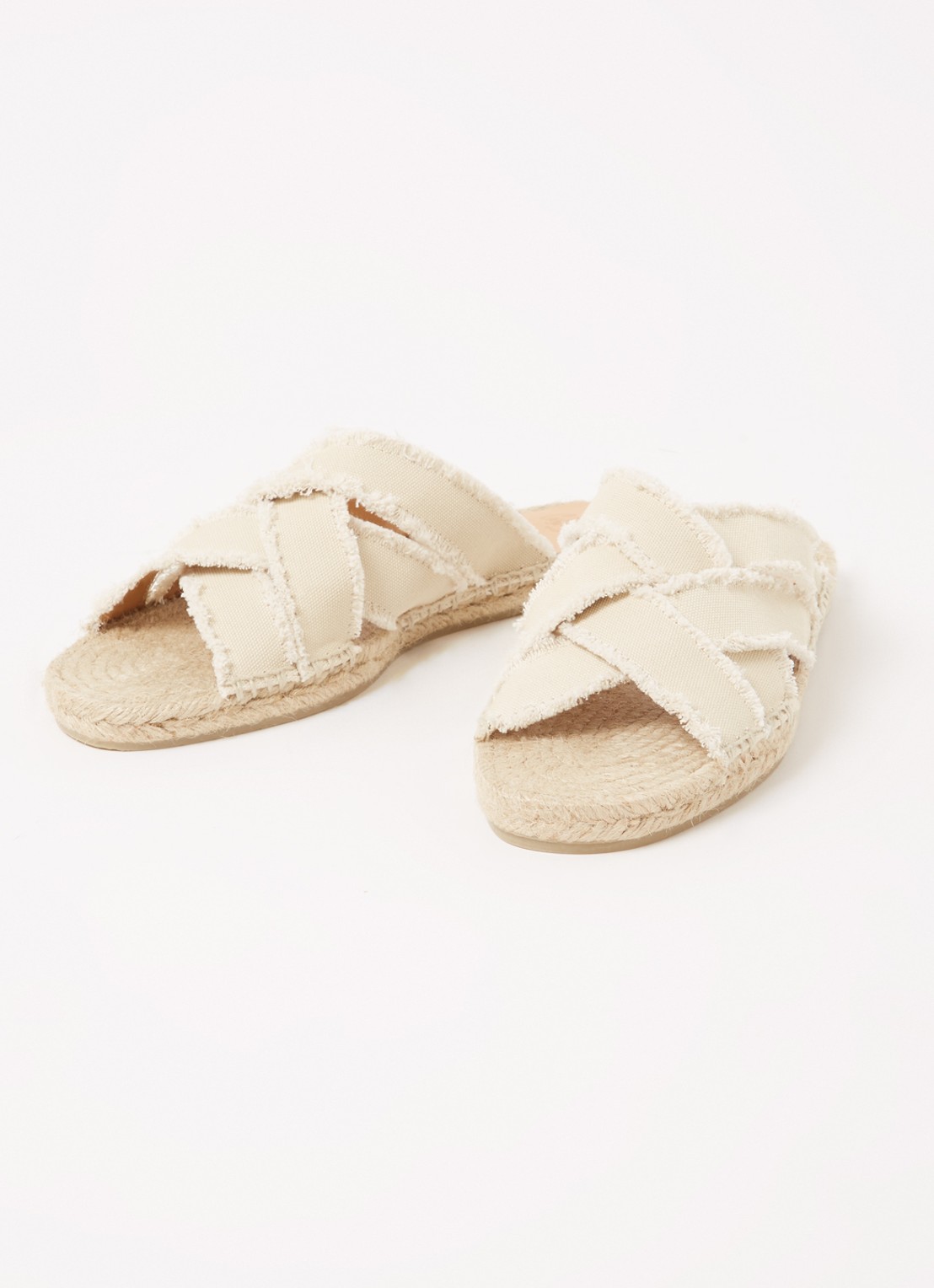 Castañer Pilita slipper met gerafelde details - detail 2 zand