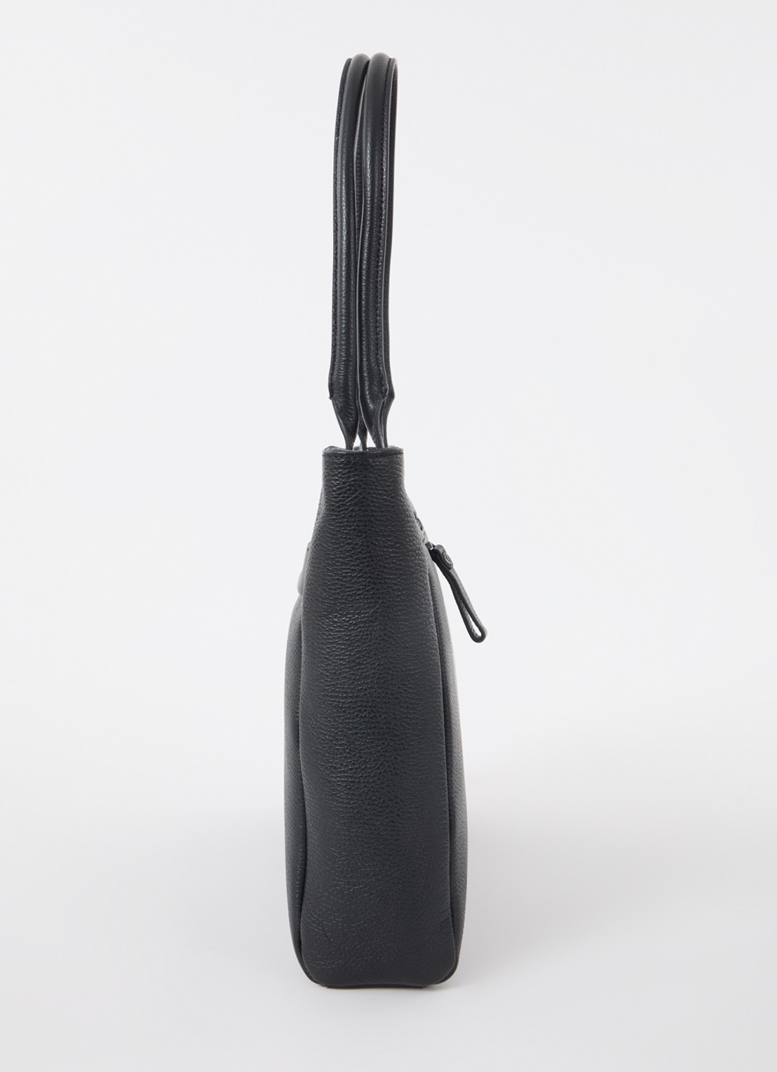 Castelijn & Beerens Anna schoudertas van leer met 15,6 inch laptopvak - detail 2 zwart