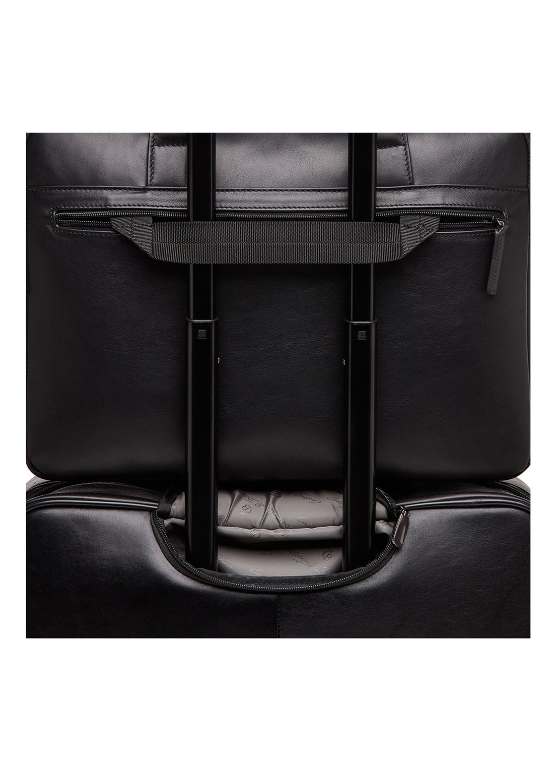 Castelijn & Beerens Charlie businesstas van leer met 15,6 inch laptopvak - detail 6 zwart