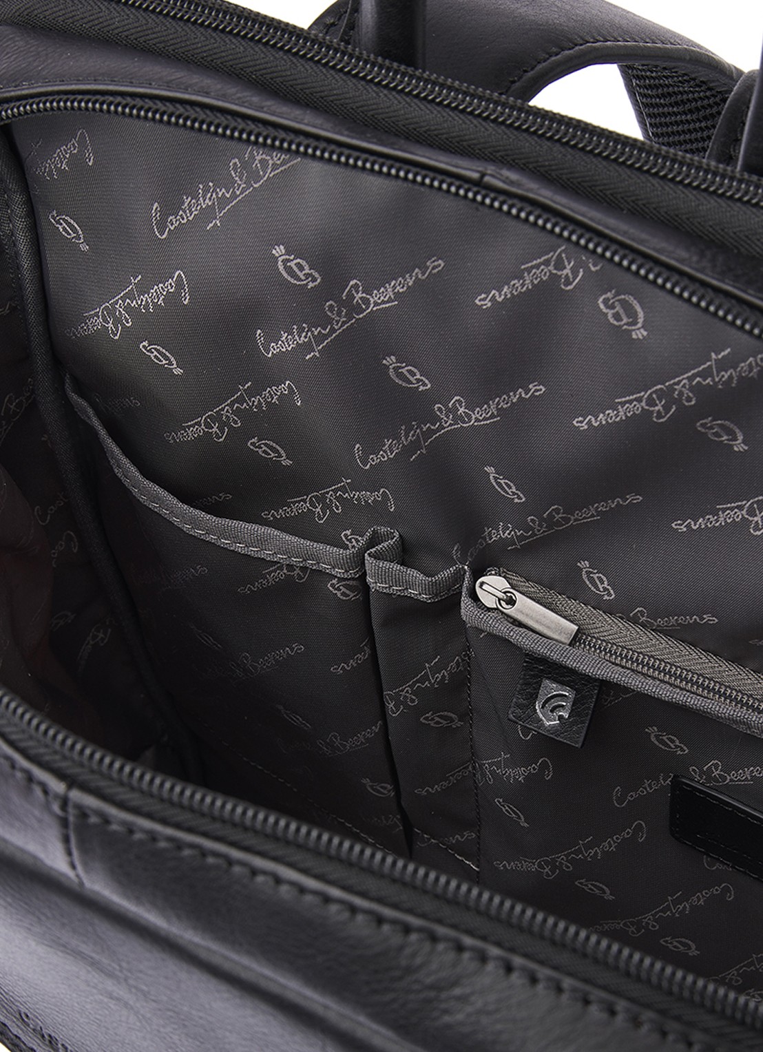 Castelijn & Beerens Rugzak van leer met 15,6 inch laptopvak - detail 4 zwart