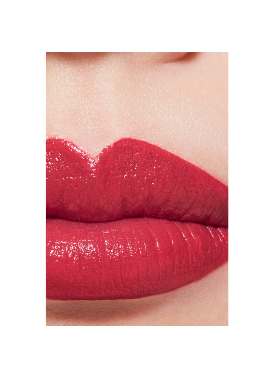 CHANEL BIJZONDER INTENSE LIPPENSTIFT. EXTRACT VAN LICHT EN VERZORGING. NAVULBAAR - detail 5 832 rouge libre 