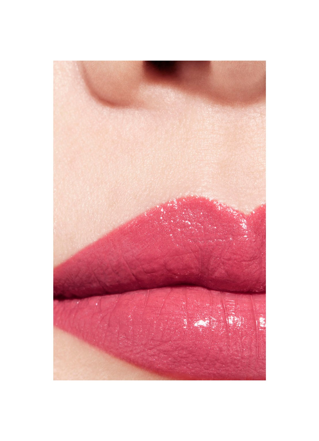 CHANEL DE LANGHOUDENDE HYDRATERENDE EN GLADSTRIJKENDE VERZORGENDE LIPPENSTIFT MET SATIJNGLANS - detail 5 130 la pausa