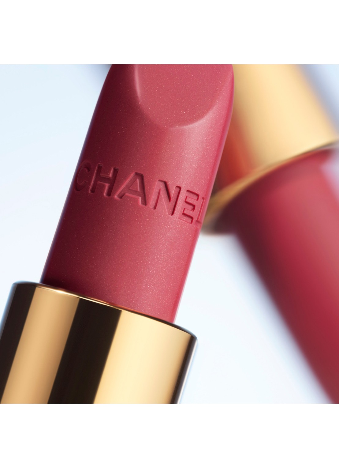 CHANEL DE LANGHOUDENDE HYDRATERENDE EN GLADSTRIJKENDE VERZORGENDE LIPPENSTIFT MET SATIJNGLANS - detail 7 130 la pausa