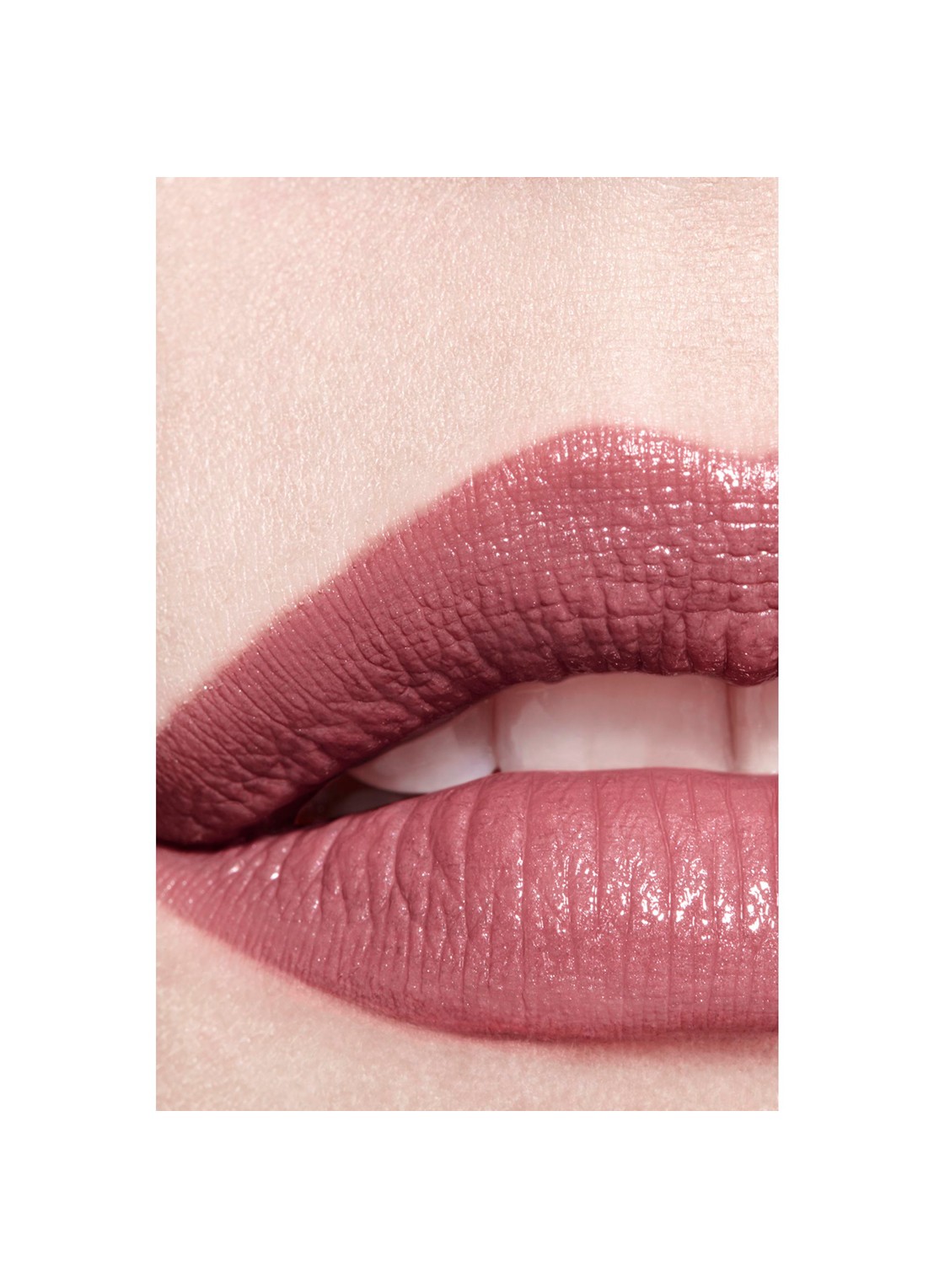 CHANEL DE LANGHOUDENDE HYDRATERENDE EN GLADSTRIJKENDE VERZORGENDE LIPPENSTIFT MET SATIJNGLANS - detail 7 102 flying cloud